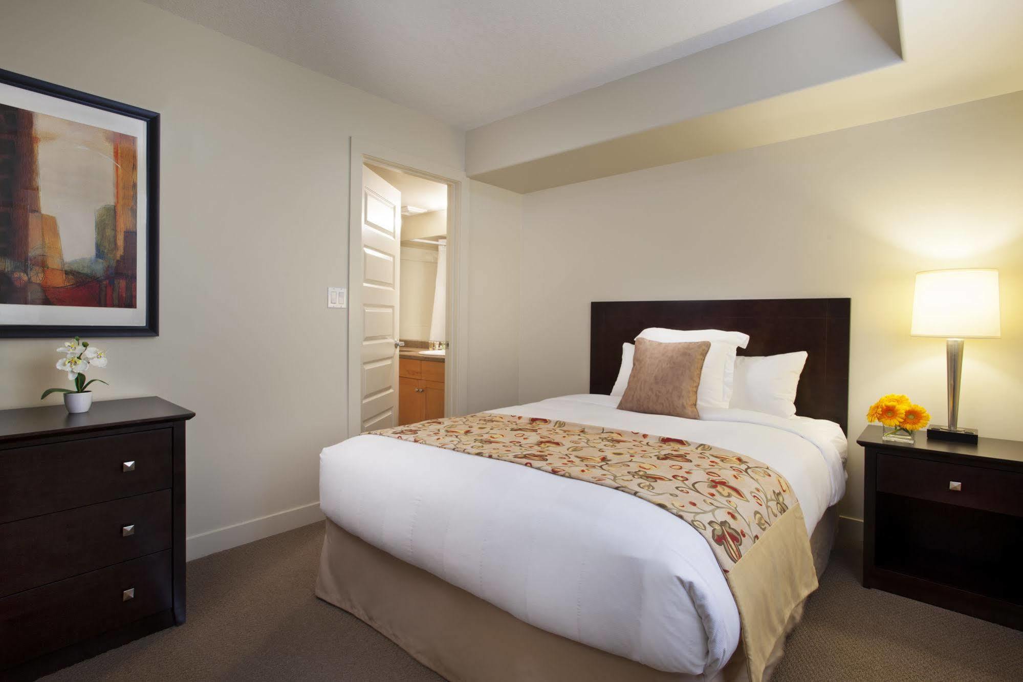 Clearwater Residence Hotel Timberlea Fort Mcmurray Esterno foto